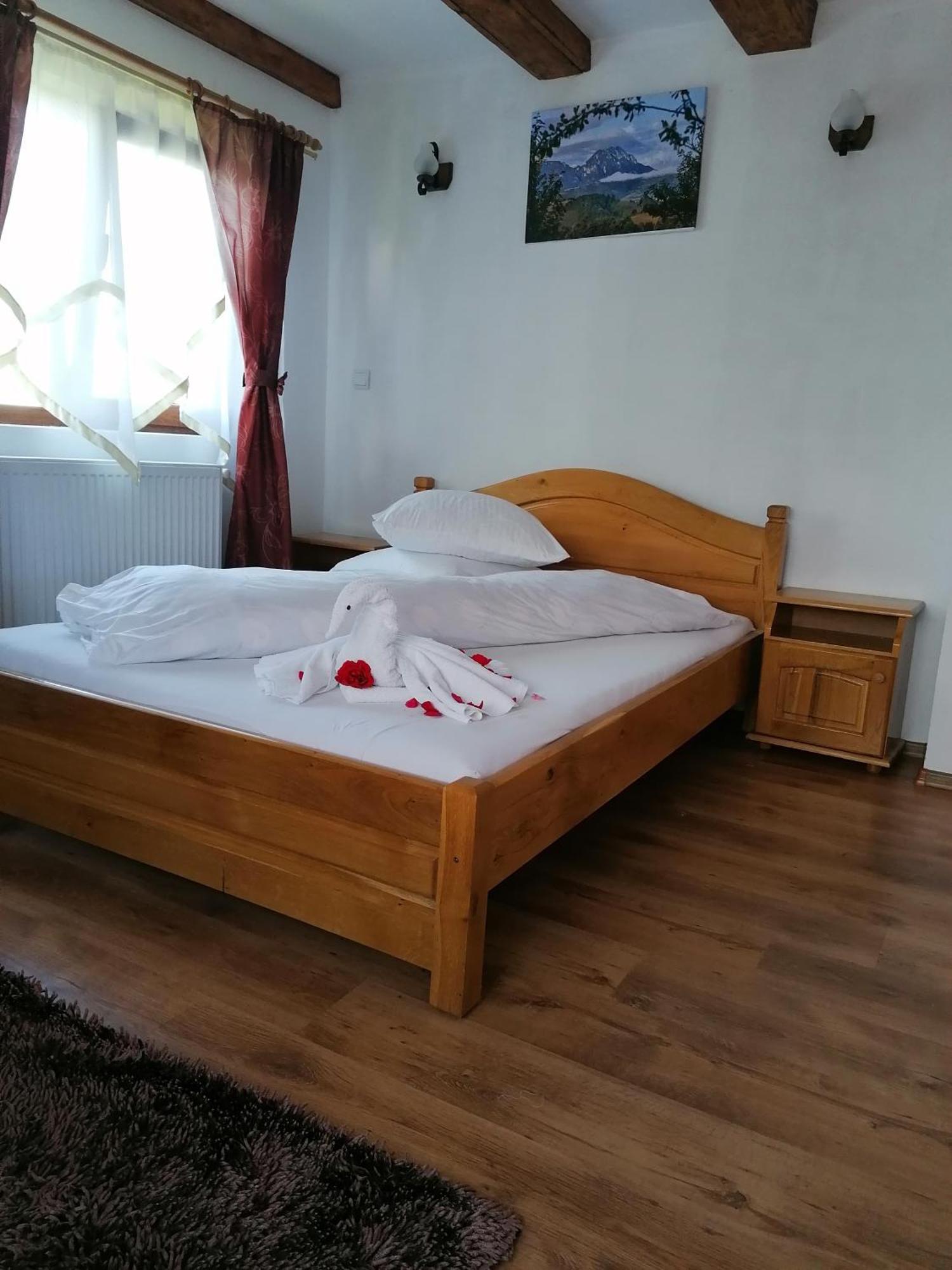 Casa Cristalul Muntilor Hotel Almafatelep Szoba fotó