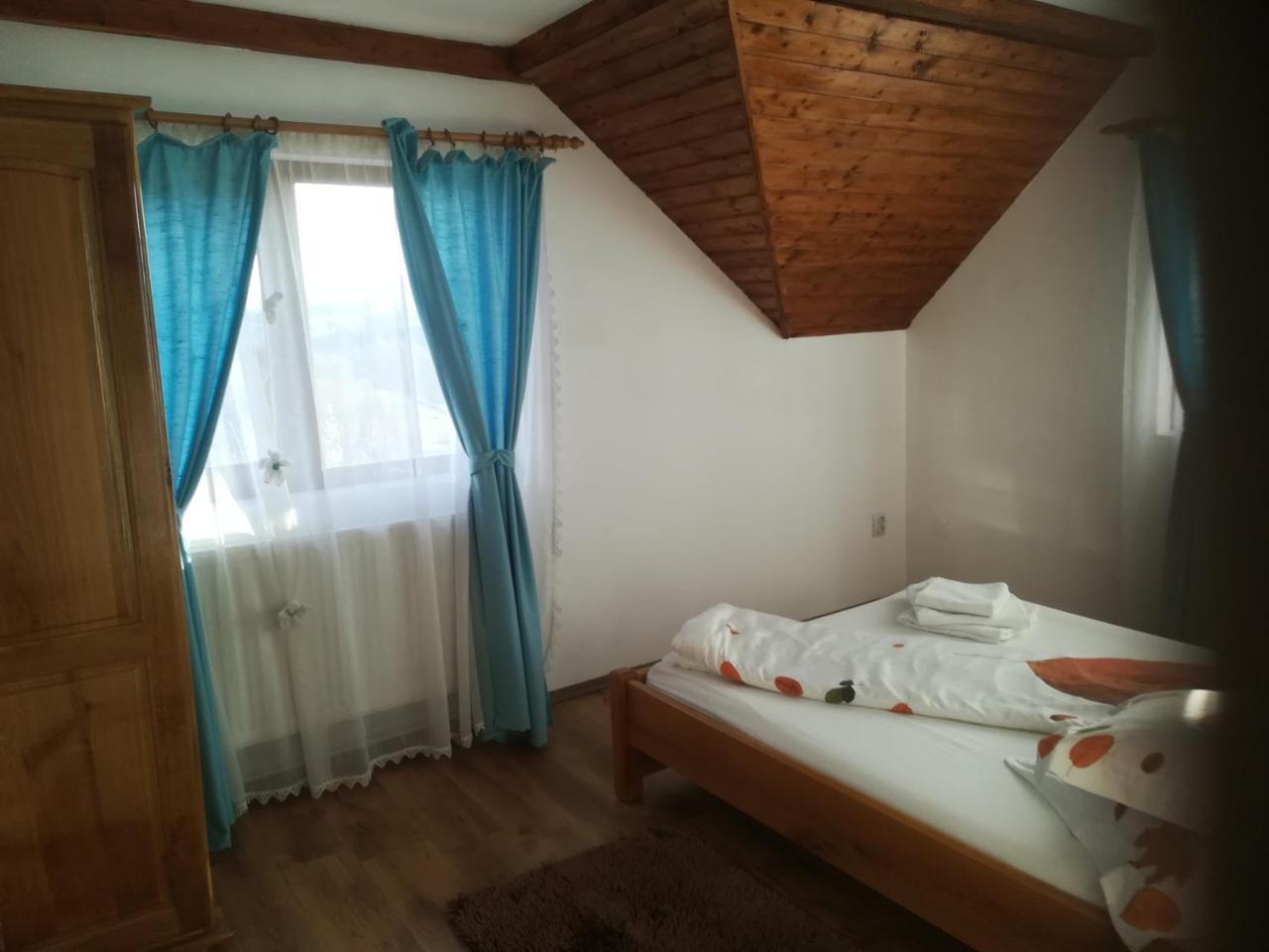 Casa Cristalul Muntilor Hotel Almafatelep Kültér fotó